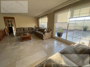 Casa en  IMPECABLE