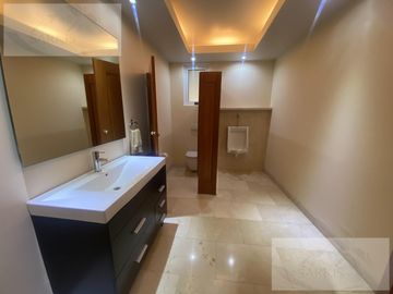 Casa en  IMPECABLE