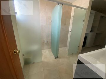 Casa en  IMPECABLE