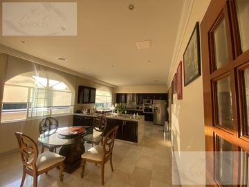 Casa en  IMPECABLE