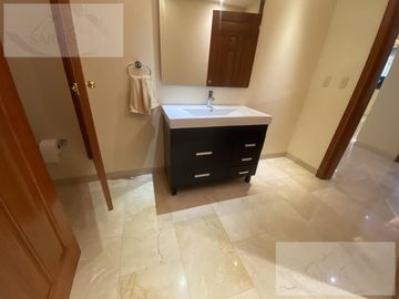 Casa en  IMPECABLE