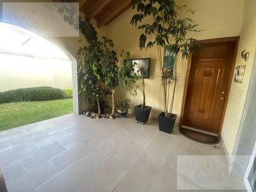 Casa en  IMPECABLE