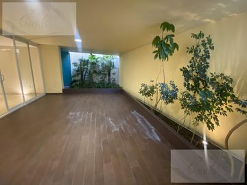 Casa en  IMPECABLE