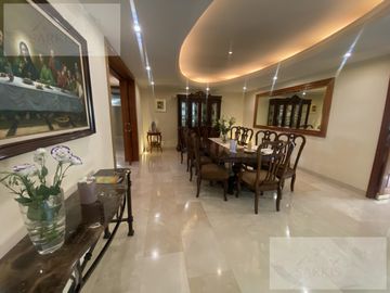 Casa en  IMPECABLE