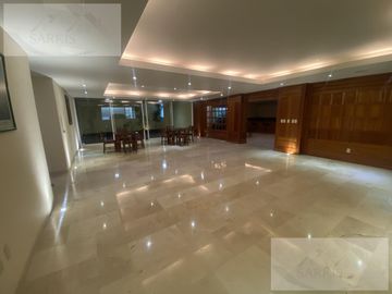 Casa en  IMPECABLE
