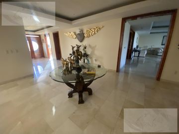 Casa en  IMPECABLE
