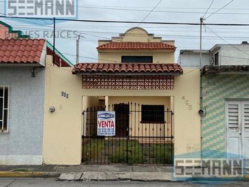Casa en Venta en Icazo,  Virgilio Uribe Veracruz