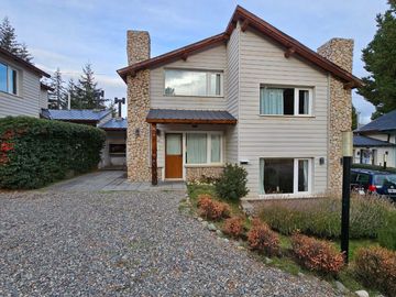 IMPORTANTE COMPLEJO DE CABAÑAS EN EL BARRIO VILLA AYELÉN DE ESQUEL CHUBUT