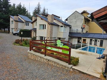 IMPORTANTE COMPLEJO DE CABAÑAS EN EL BARRIO VILLA AYELÉN DE ESQUEL CHUBUT