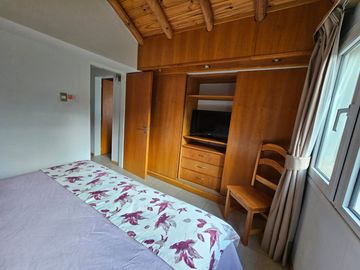 IMPORTANTE COMPLEJO DE CABAÑAS EN EL BARRIO VILLA AYELÉN DE ESQUEL CHUBUT