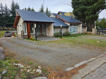 IMPORTANTE COMPLEJO DE CABAÑAS EN EL BARRIO VILLA AYELÉN DE ESQUEL CHUBUT