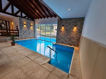 IMPORTANTE COMPLEJO DE CABAÑAS EN EL BARRIO VILLA AYELÉN DE ESQUEL CHUBUT