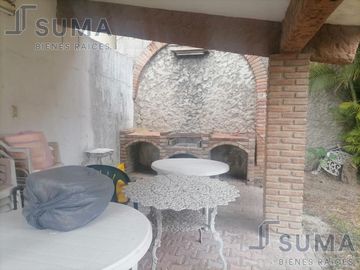 Casa en Venta en Col. Loma de Rosales, Tampico Tamaulipas.