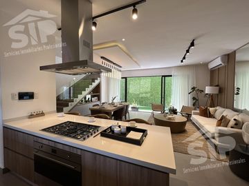 CASA EN VENTA DOMINIO CUMBRES - ARRIBA DE LEONES