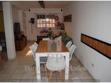 DÚPLEX DE 3 AMBIENTES EN COMPLEJO