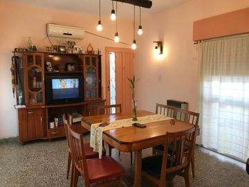 Casa de 3 dormitorios, San Lorenzo (zona río)