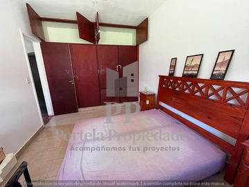 CASA DE 6 AMBIENTES CASTELAR SUR