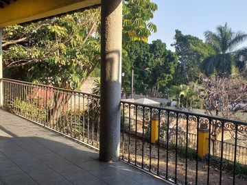 CASA COLONIAL EN VENTA EN DELICIAS