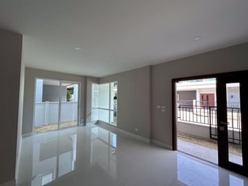 4 Bedroom House for sale at The City Suksawat 64