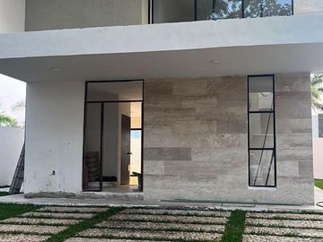 Casa en Venta en Fracc. Los Encinos, Altamira Tamaulipas.