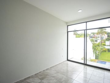 CASA EN BRISAS