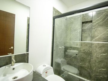 CASA EN BRISAS