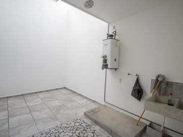 CASA EN BRISAS