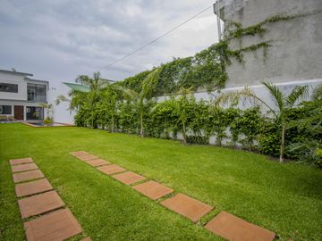 CASA EN BRISAS