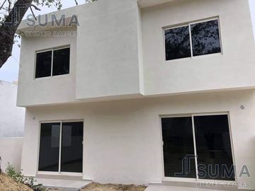 Casa en Venta en Fraccionamiento Haciendas del Rull, Tampico Tamaulipas.