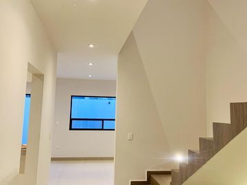 Casa NUEVA  en  Venta Fraccionamiento Santoral II, Zona Dominio Cumbres