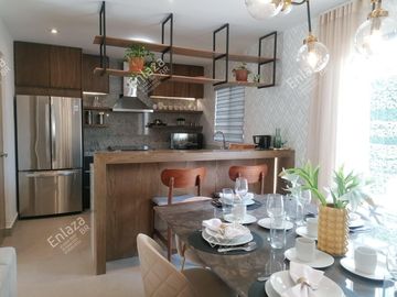 Casa en Venta en Dominio Cumbres 3 Niveles