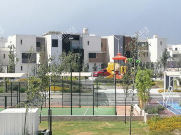 Casa en Venta en Dominio Cumbres 3 Niveles