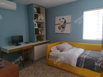 Casa en Venta en Dominio Cumbres 3 Niveles