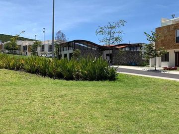 Hermosa Casa en VENTA ubicada en Condominio en ZIBATA (MT)