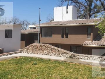 Residencia en Venta en Frac San Lorenzo al Sur de Saltillo