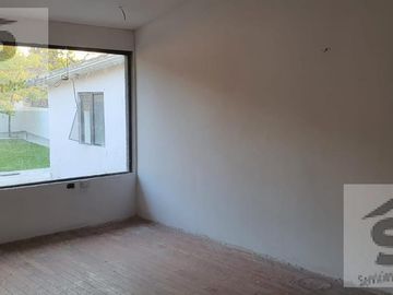 Residencia en Venta en Frac San Lorenzo al Sur de Saltillo
