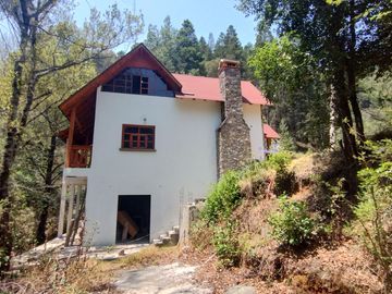CABAÑA EN VENTA EN EL BOSQUE,PUEBLO MAGICO MINERAL DEL CHICO HIDALGO
