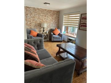 Gestimob vende excelente casa de esquina de 3 pisos en Villa Santa María, El Rosal