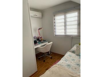 Gestimob vende excelente casa de esquina de 3 pisos en Villa Santa María, El Rosal