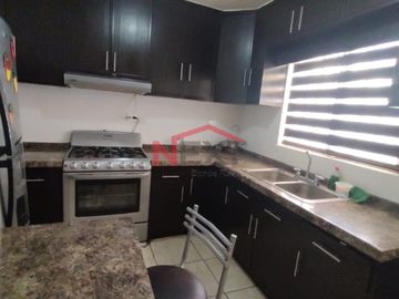 CASA EN VENTA UBICADA EN FRACC. VILLA CALIFORNIA