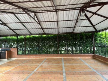 CASA TRES NIVELES CONJUNTO RESIDENCIAL JARDIN DEL VIENTO