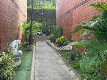 CASA TRES NIVELES CONJUNTO RESIDENCIAL JARDIN DEL VIENTO