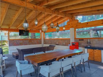 CASA AMUEBLADA EN VENTA EN AVANDARO CENTRO, VALLE DE BRAVO