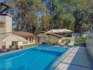 CASA AMUEBLADA EN VENTA EN AVANDARO CENTRO, VALLE DE BRAVO