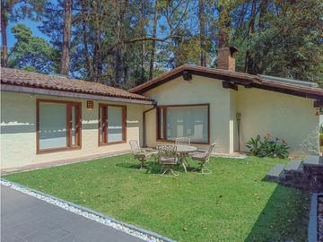 CASA AMUEBLADA EN VENTA EN AVANDARO CENTRO, VALLE DE BRAVO