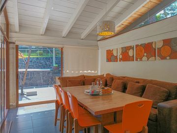 CASA AMUEBLADA EN VENTA EN AVANDARO CENTRO, VALLE DE BRAVO