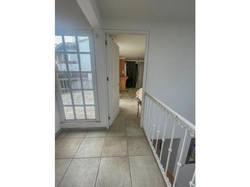 CASA EN VENTA EN AVNDARO VALLE DE BRAVO