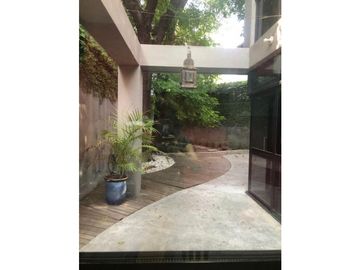 Casa en Venta en Colonia del Valle Estilo Urbano en San Pedro