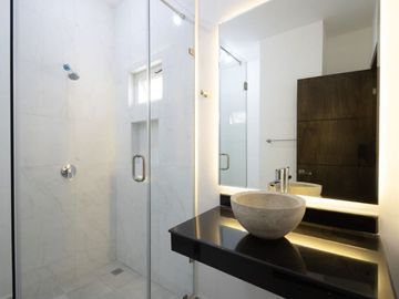 CASA EN VENTA FRACCIONAMIENTO VALLE DEL  CRISTAL, CARRETERA NACIONAL