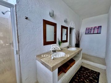 Casa venta TEQUESQUITENGO - Con súper vistas y amplios espacios / Great views
